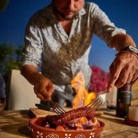 Casa 3 Guesthouse&artist * Polopos