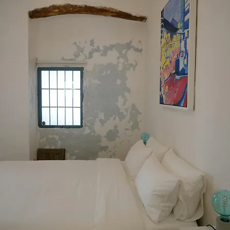Casa 3 And Artist